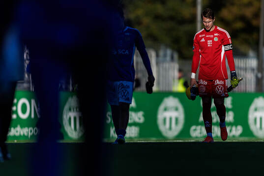 GIF Sundsvalls målvakt Jonas Olsson deppar