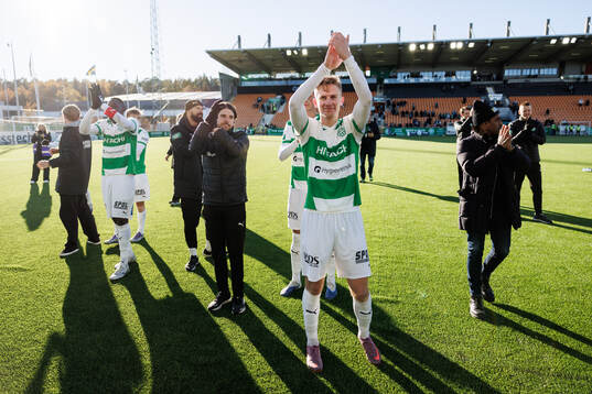 Västerås Karl Gunnarsson jublar