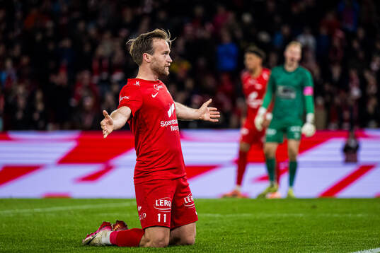 Bård Finne of Brann celebrates