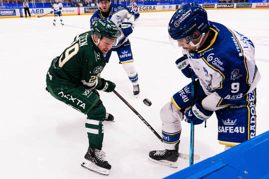 Färjestads Oskar Steen och Leksands Gabriel Fortier
