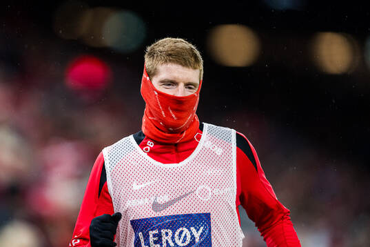 Thore Pedersen of Brann warms up