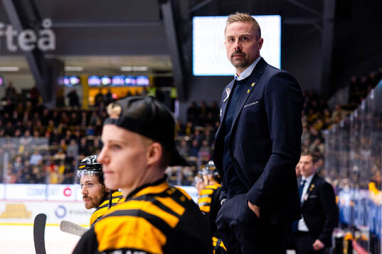 Skellefteås assisterande tränare Pierre Johnsson