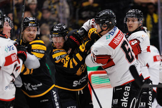 Skellefteås Jonathan Pudas och Malmö Redhawks Fredrik