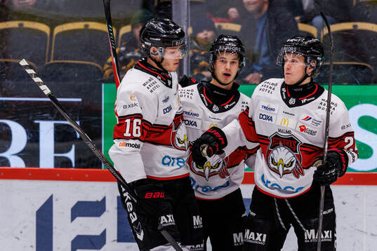 Malmö Redhawks Maximilian Eisenmenger och Filip Björkman