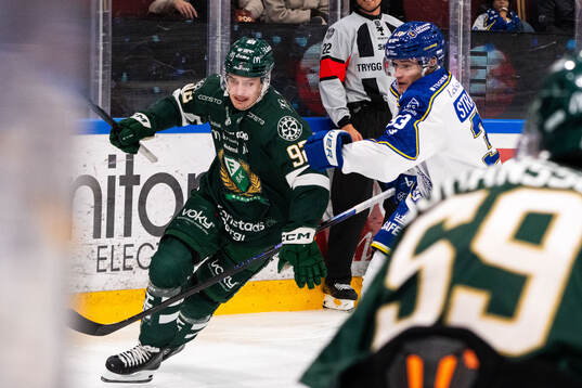 Färjestads Lucas Forsell och Leksands Jon Knuts