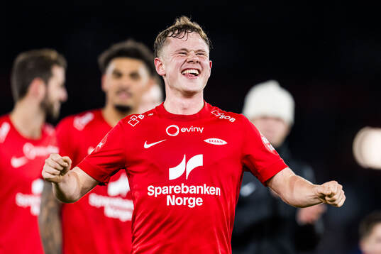 Eggert Aron Gudmundsson of Brann celebrates