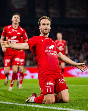 Bård Finne of Brann celebrates