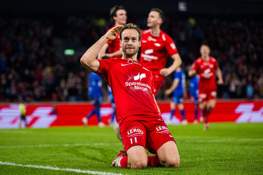 Bård Finne of Brann celebrates