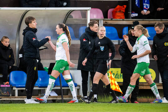 Hammarbys Vilde Hasund och Julie Blakstad