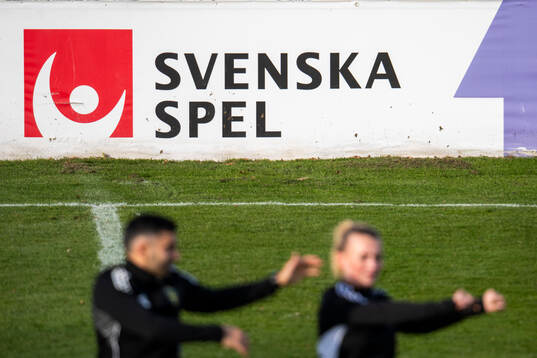 En reklamskylt för Svenska Spel