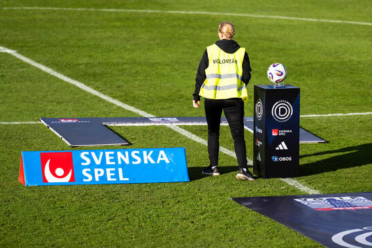 En reklamskylt för Svenska Spel