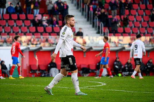 Örebros Dino Salihovic deppar
