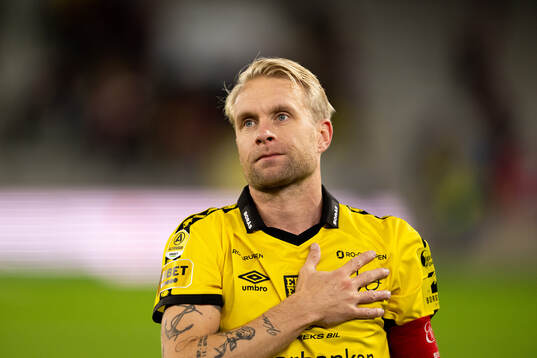 Elfsborgs Johan Larsson jublar