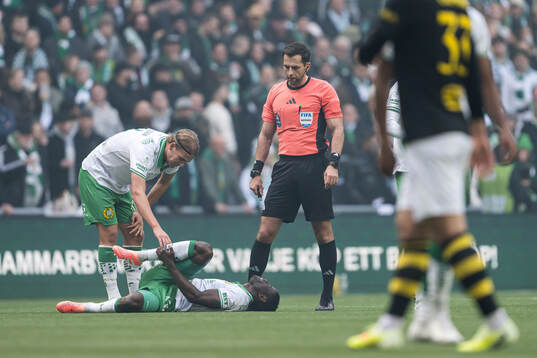 Hammarbys Ibrahima Breze Fofana har ont