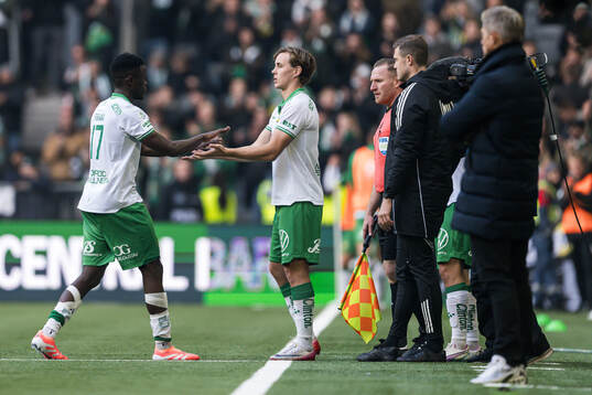 Hammarbys Ibrahima Breze Fofana byts ut mot Hampus Skoglund