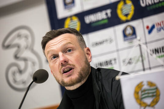 Hammarbys tränare Kim Hellberg på presskonferensen