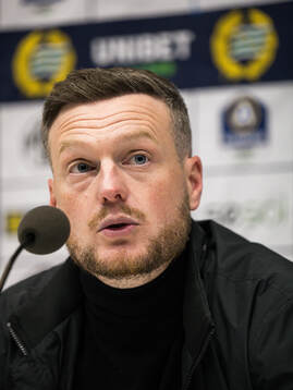 Hammarbys tränare Kim Hellberg på presskonferensen