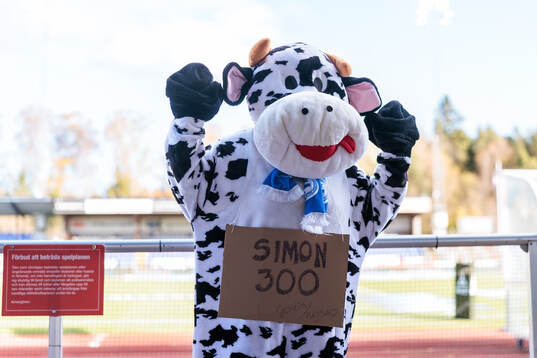 Värnamos maskot uppmärksammar Simon Thern