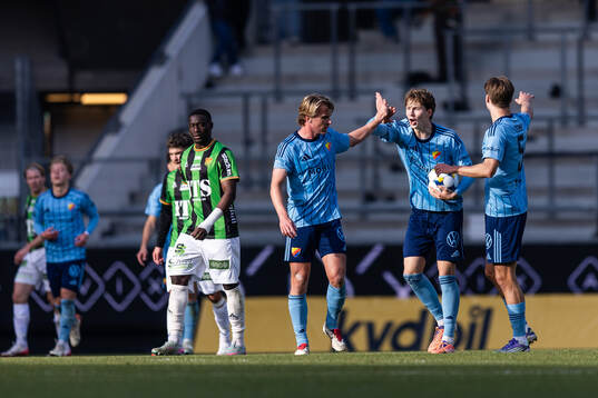 Djurgårdens August Priske Flyger jublar