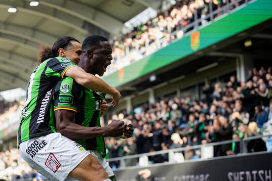 GAIS Ibrahim Diabate jublar ihop med Amin Boudri