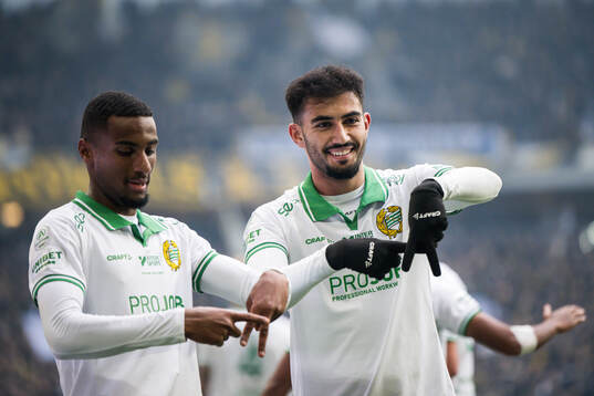 Hammarbys Paulos Abraham och Montader Madjed jublar