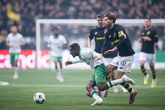 Hammarbys Paulos Abraham och AIKs Anton Salétros