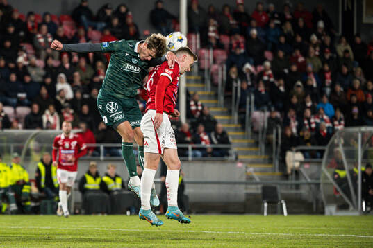 Halmstads Filip Schyberg och Degerfors Sebastian Ohlsson