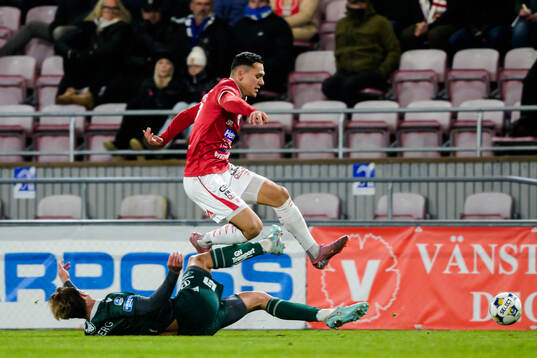 Degerfors Arman Taranis och Halmstads Filip Schyberg