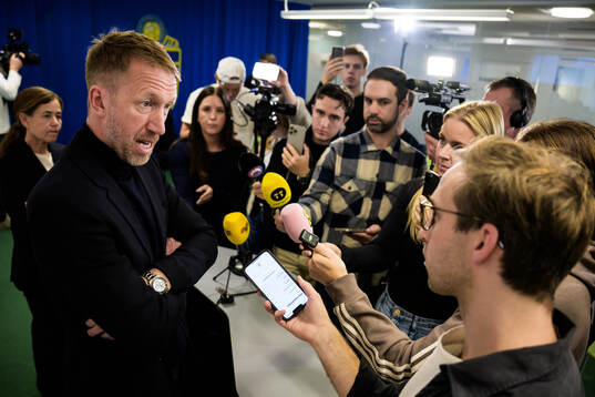 Graham Potter is being interviewed by media