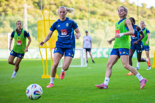 Stina Blackstenius and Kosovare Asllani of the Swedish