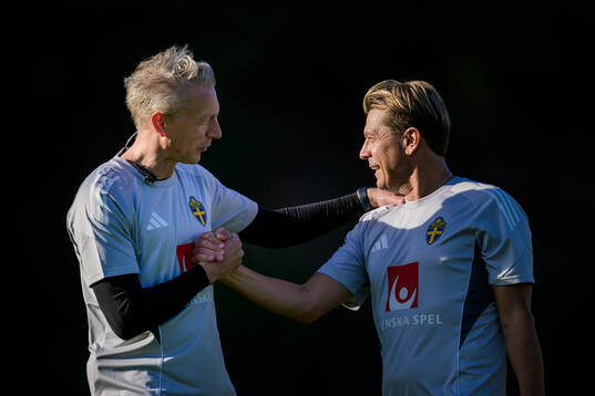 Assistant coach Johanna Almgren and head coach Tony