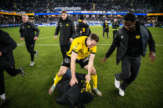 Mjällbys Jacob Bergström jublar