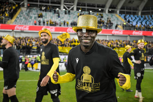 Mjällbys Abdoulie Manneh jublar