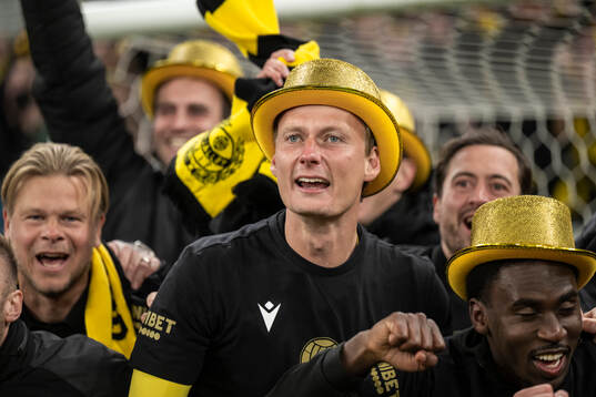 Mjällbys Alexander Johansson jublar