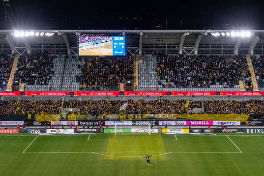Mjällbys målvakt Noel Törnqvist jublar