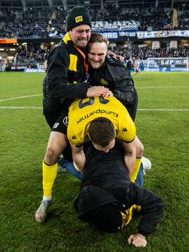 Mjällbys klubbchef Jacob Lennartsson och Jacob Bergström