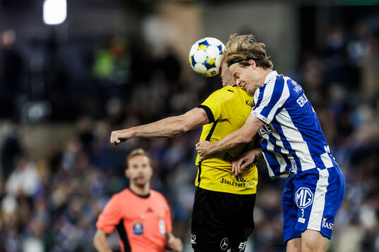 Mjällbys Jacob Bergström och IFK Göteborgs August