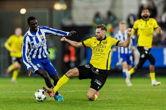 IFK Göteborgs Imam Jagne och Mjällbys Axel Norén