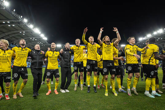 Mjällbys spelare jublar