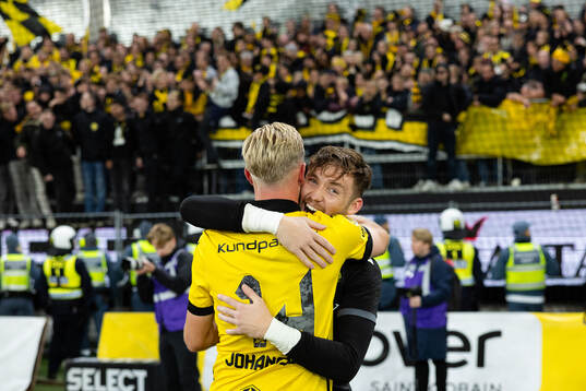 Mjällbys Herman Johansson och målvakt Noel Törnqvist
