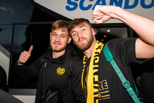 Mjällbys Ludvig Svanberg och målvakt Noel Törnqvist när