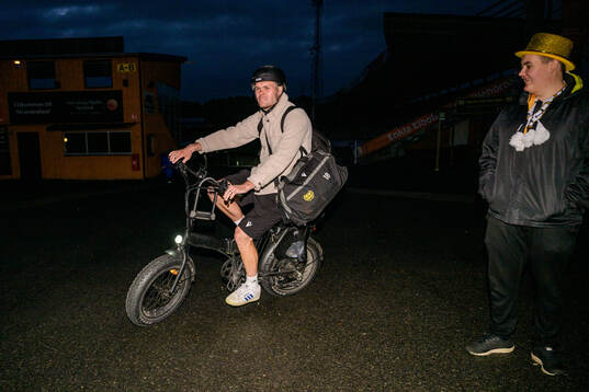 Mjällbys Jacob Bergström cyklar hem