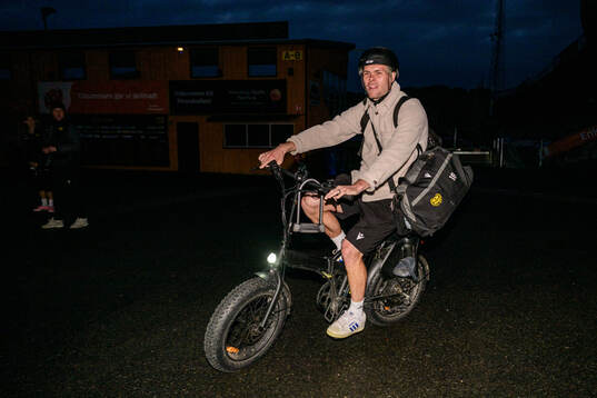 Mjällbys Jacob Bergström cyklar hem