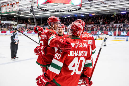 Moras Marcus Karlström jublar