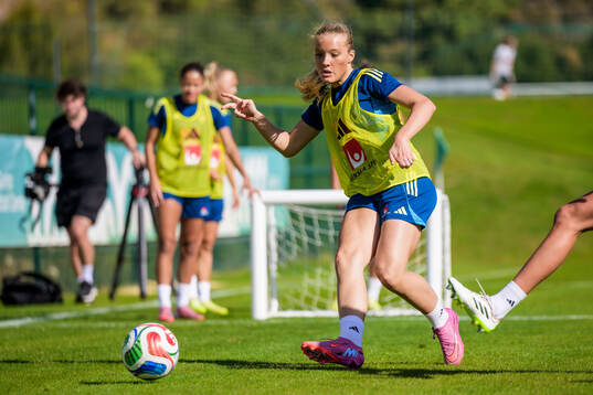 Smilla Holmberg of the Swedish women's national football