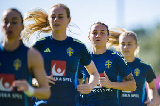 Amanda Ilestedt, Julia Zigiotti Olme of the Swedish women's