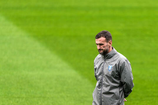 Head coach Anes Mravac
