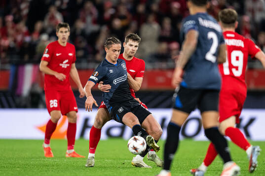 Thelo Aasgaard of Rangers and Jacob Ebsen Sørensen of Brann