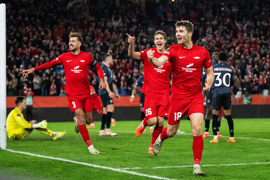 Jacob Ebsen Sørensen of Brann celebrates