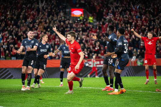 Jacob Ebsen Sørensen of Brann celebrates